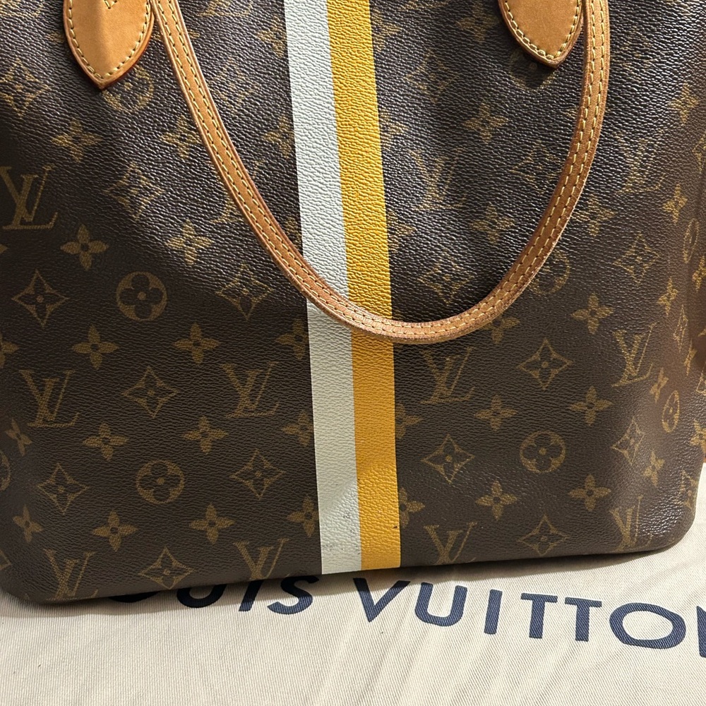 Louis Vuitton Monogram Neverfull MM.